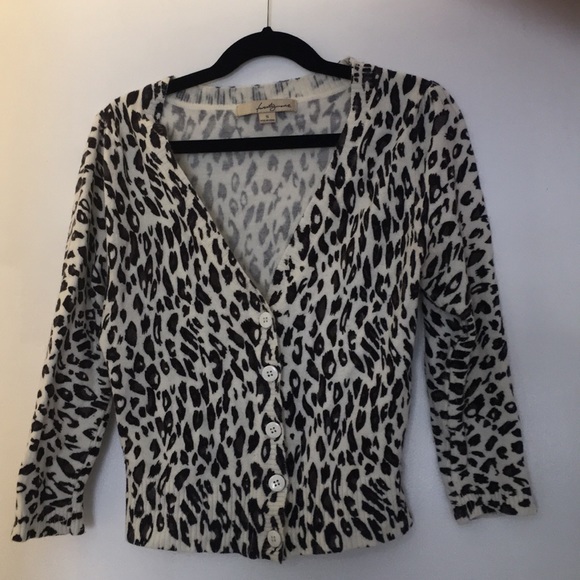 Cheetah Print Sweater - Picture 3 of 4